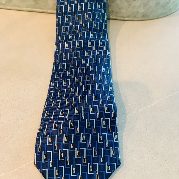 𝅺FENDI Silk Tie - Picture 12 of 16